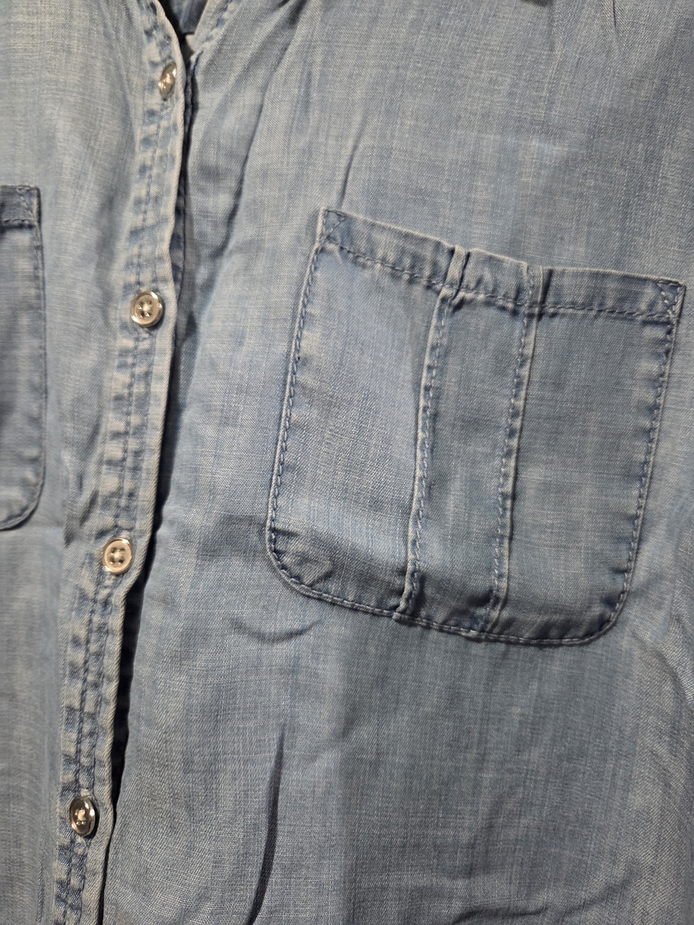 Chico's Button Up Size 1 - Picture 8 of 10